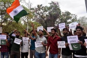 Students Take to the Streets Over TET Issues in Jharkhand